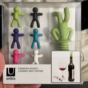 Wine charms and toppers